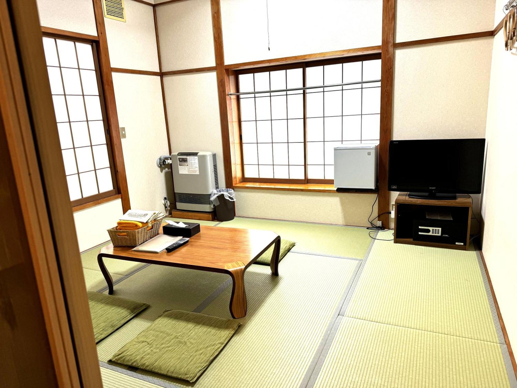Nozawaonsen Guest House Miyazawa Extérieur photo